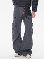 SleekLine – Herren-Cargohose mit geschwungenem Schnitt, Kreuzriemen und mehreren Taschen