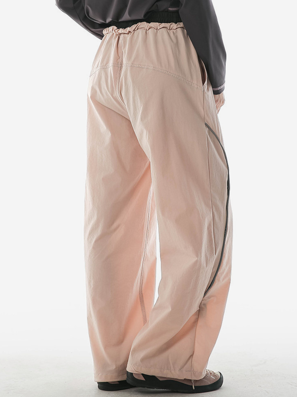 FrostVibe – Schnelltrocknende, reflektierende Damen-Leichtgewichtshose