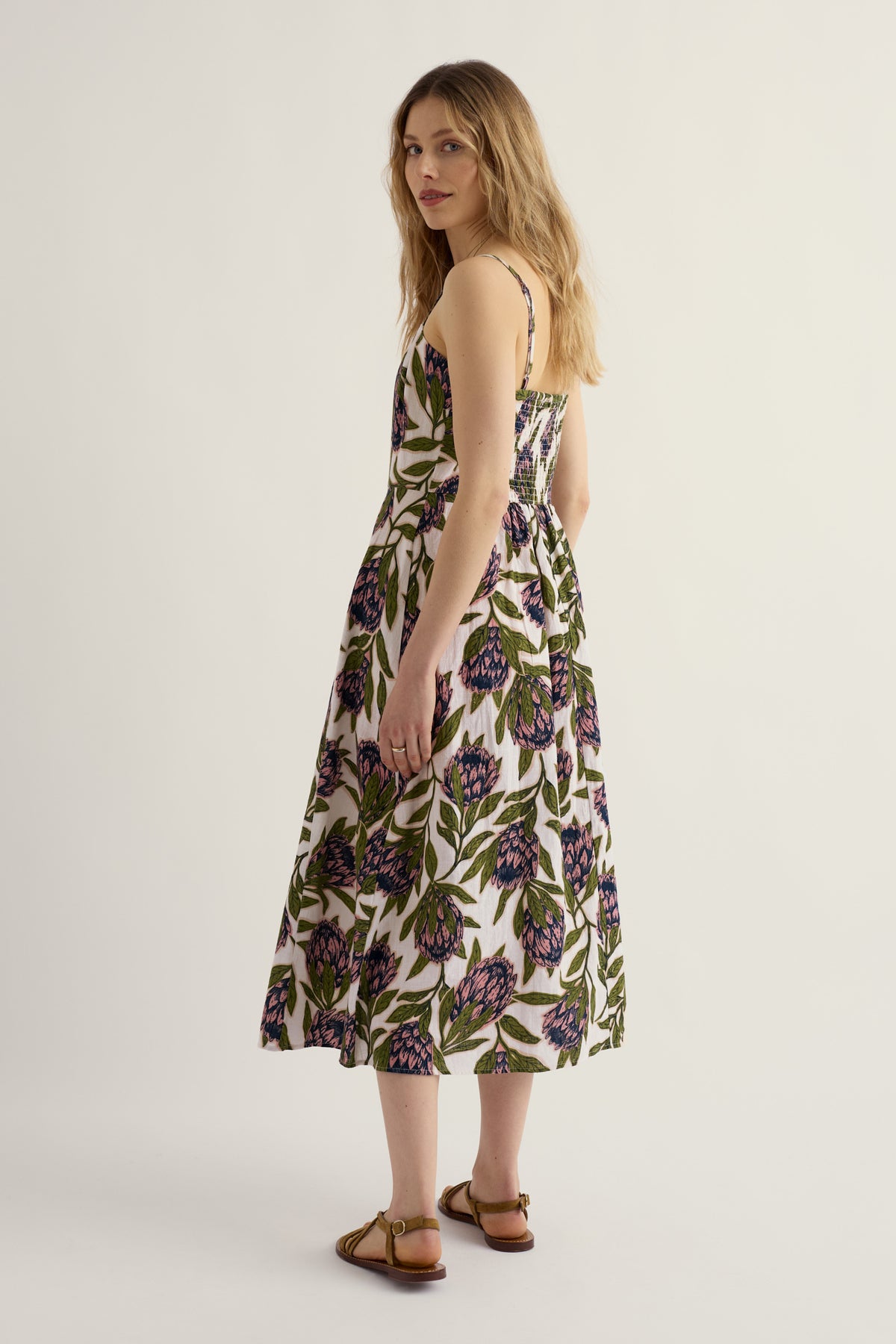 Madern Sleeveless Midi Dress